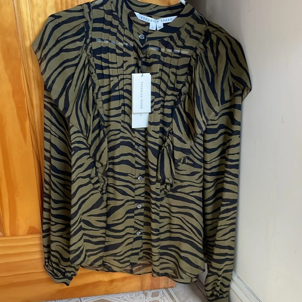 Veronica Beard blouse,size 8 NWTs - Picture 7 of 9